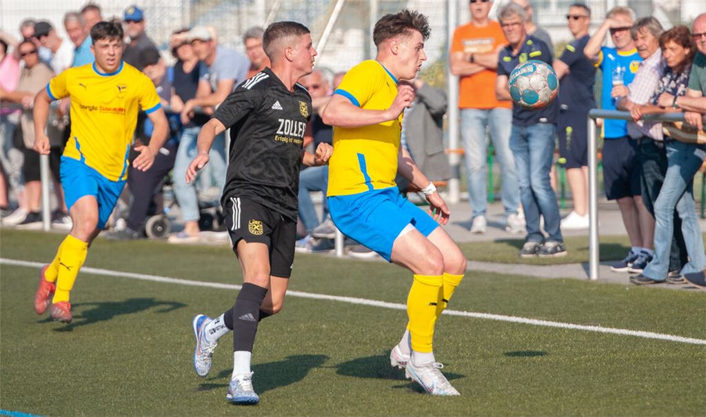 „Wir haben von der ersten MInute ein hohes Pressing gespielt und wollten unsere Chance nutzen“, so Phönix-Co-Trainer Sören Christofori. Foto: Fotomoment