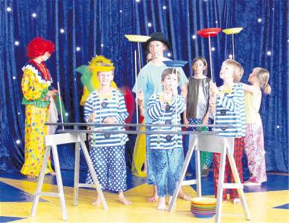  Zum Abschluss ihrer Zirkustage lädt die Freie Schule in den Zirkus Dieferelli ein. Foto: Garhöfer