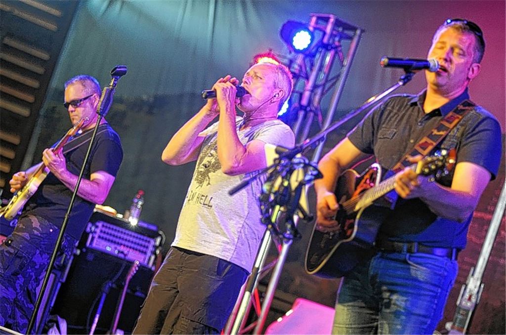 ... auf das Konzert der Band „Besser live“ am Freitagabend.