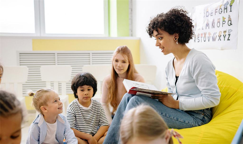 138 Tagespflegepersonen bieten derzeit insgesamt 679 Betreuungsplätze im gesamten Enzkreis an. Symbolfoto: Pexels Yan Krukau