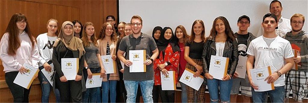 18 Belobigungen und ein Preis