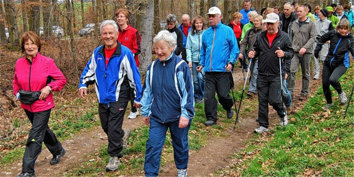 188 Walker sind vom Frühstückslauf des Turnverein Hohenklingen begeistert. Foto: HAller