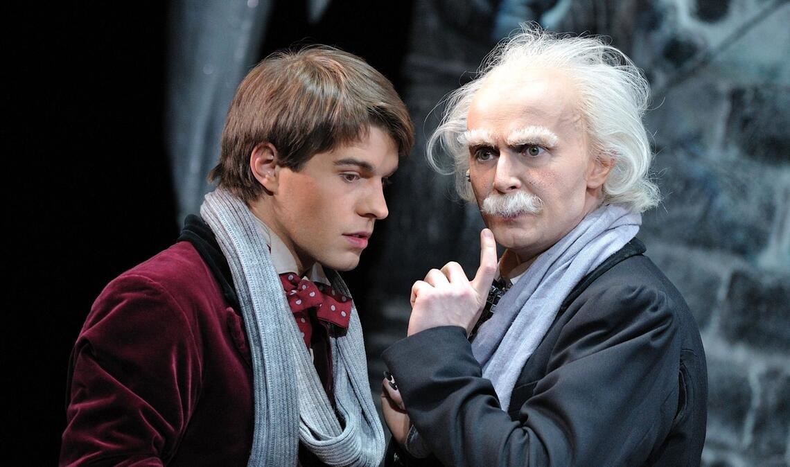 2010: Christian Stadlhofer (r) als Professor Abronsius und Krisha Dalke als Alfred