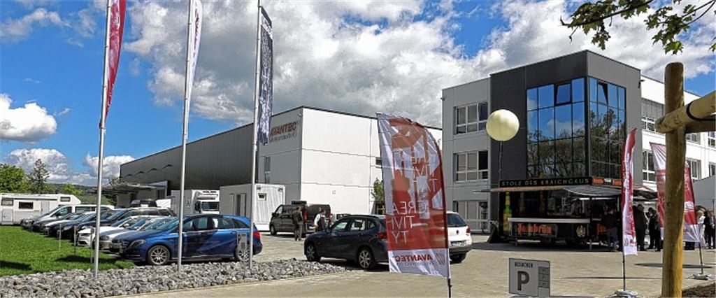 4680 Quadratmeter Nutzfläche hat der neue Firmensitz des Fräsmaschinen-Spezialisten Avantec am östlichen Ende der Illinger Wilhelmstraße. Hier arbeiten 100 Menschen. Fotos: Goertz