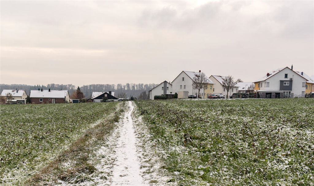 8700 Quadratmeter sollen in den „Billensbacher Äckern“ in Maulbronn im Anschluss an die bestehende Wohnbebauung zusätzlich erschlossen werden. Foto: Fotomoment