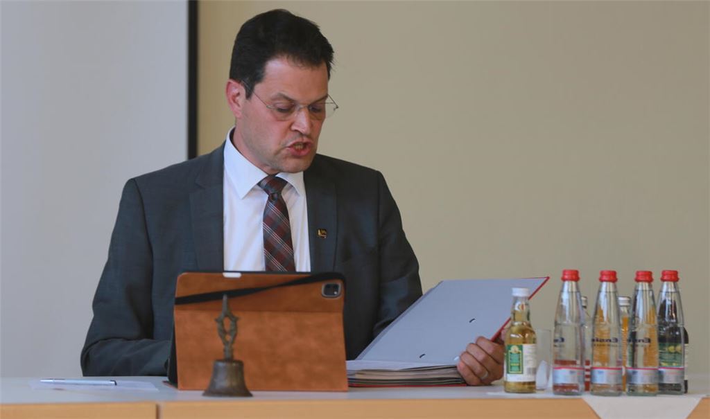 Aaron Treut verurteilt die Preisgabe nichtöffentlicher Informationen scharf und kritisiert einzelne Ratsmitglieder. Foto: Disselhoff