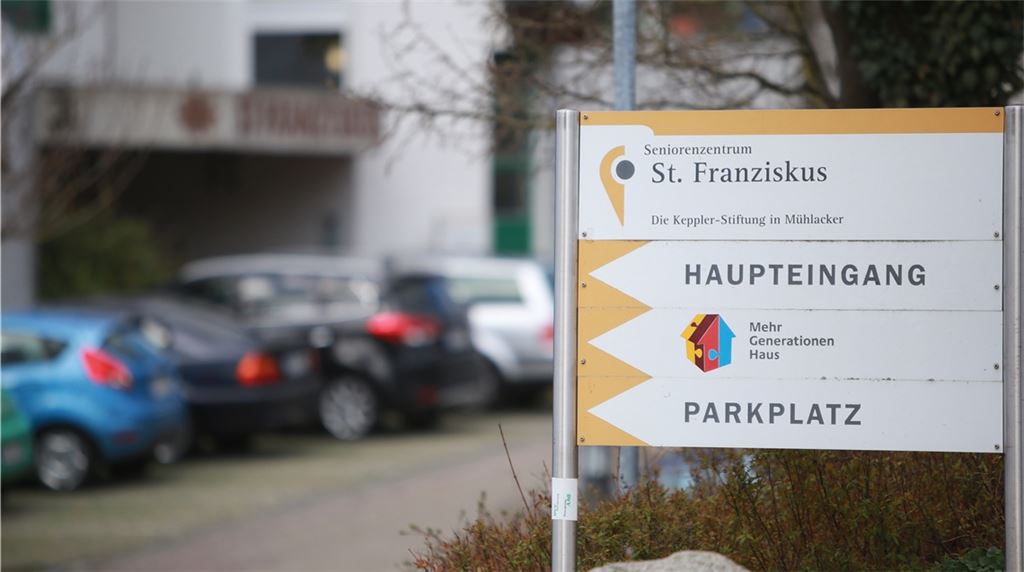 Ab November sollen im Seniorenzentrum St. Franziskus Besuche wieder möglich sein. Corona-Schnelltests werden derzeit noch nicht eingesetzt, doch ein Testkonzept ist in der Planung. Foto: Stahlfeld