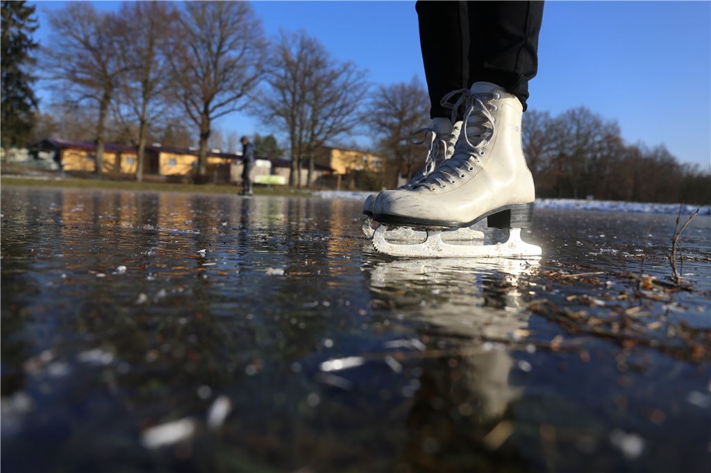 lh Schlittschuhe  (2)