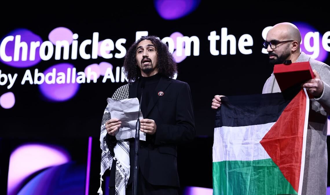 Abdallah Alkhatib auf der Bühne.