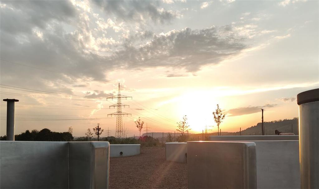 Abendstimmung im „Ziegelgarten“ am Rand des Schönenberger Tals. Foto: privat
