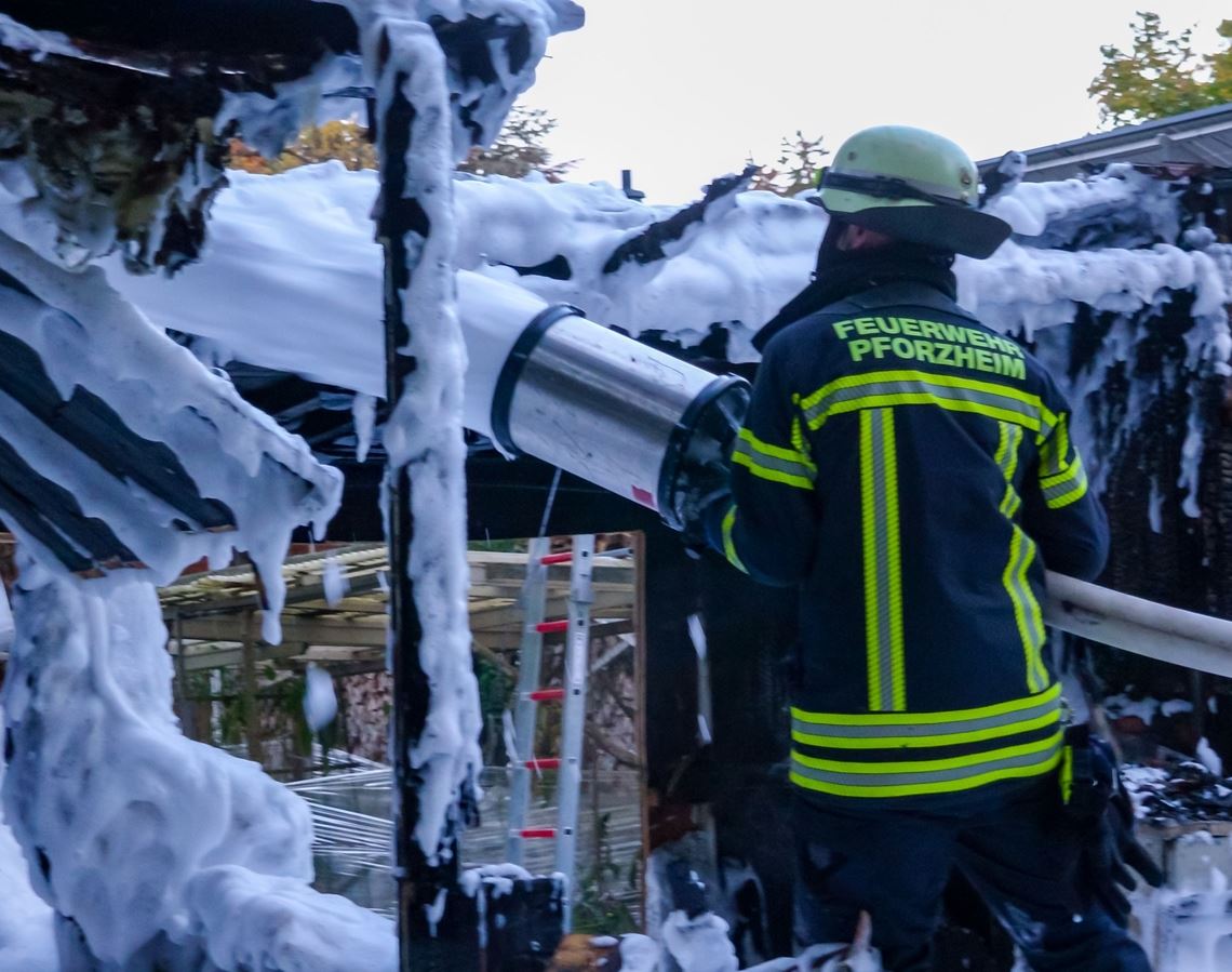Abgebrannte Hütte.Foto: Einsatz-Report 24