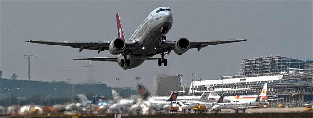 Abgehoben oder doch eine gute Idee? Der Enzkreis-Abgeordnete Rülke möchte schon in der Zeit vor Stuttgart 21 die Anbindung der Region an den Flughafen verbessern.