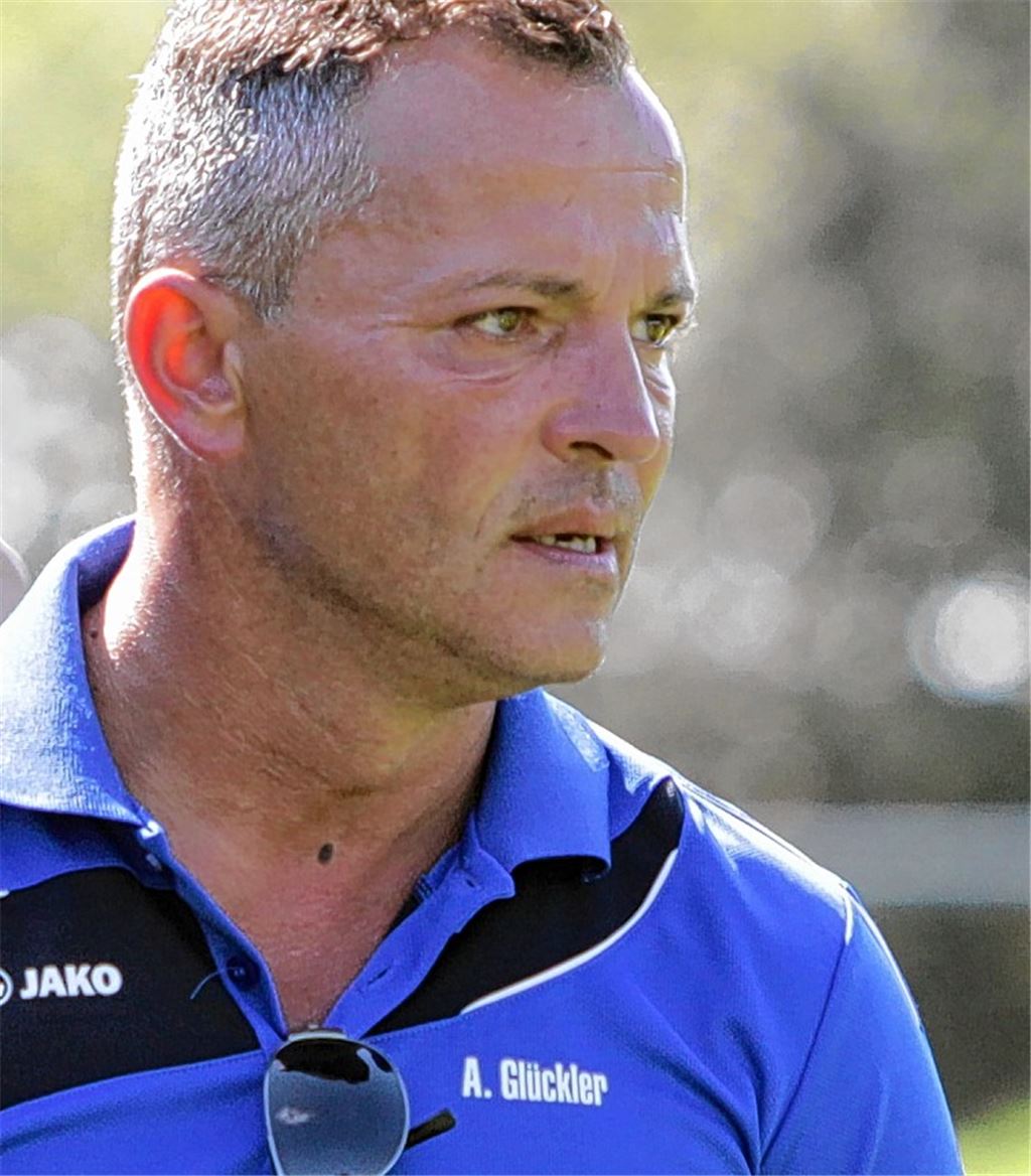 Achim Glückler will sich mit dem Klassenerhalt in Ötisheim verabschieden. Archivfoto: Eigner