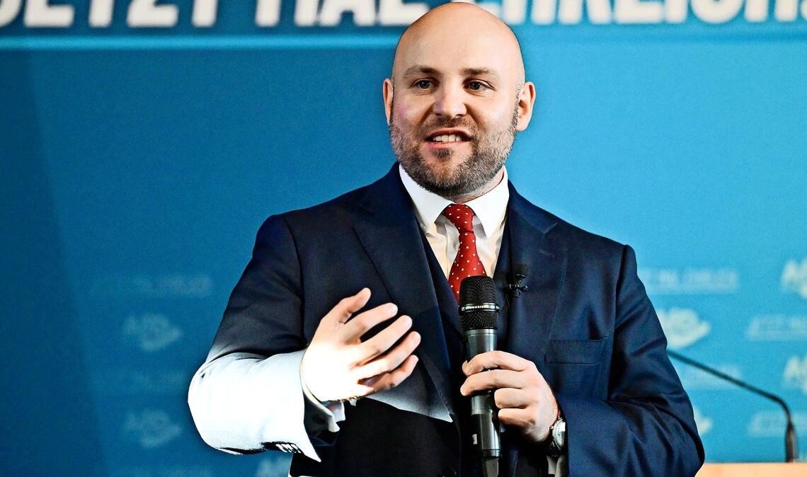 AfD-Landeschef Frohnmaier verschickte eine Mail an seine Mitarbeiter – aber auch an den Journalisten (Archivbild).