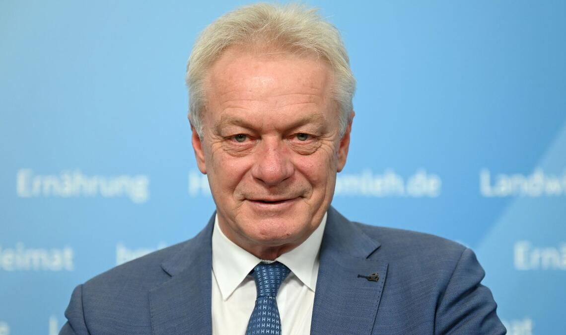 Agrarminister Rainer sieht Chancen für Bauern bei steigender Bio-Nachfrage. (Archivbild)
