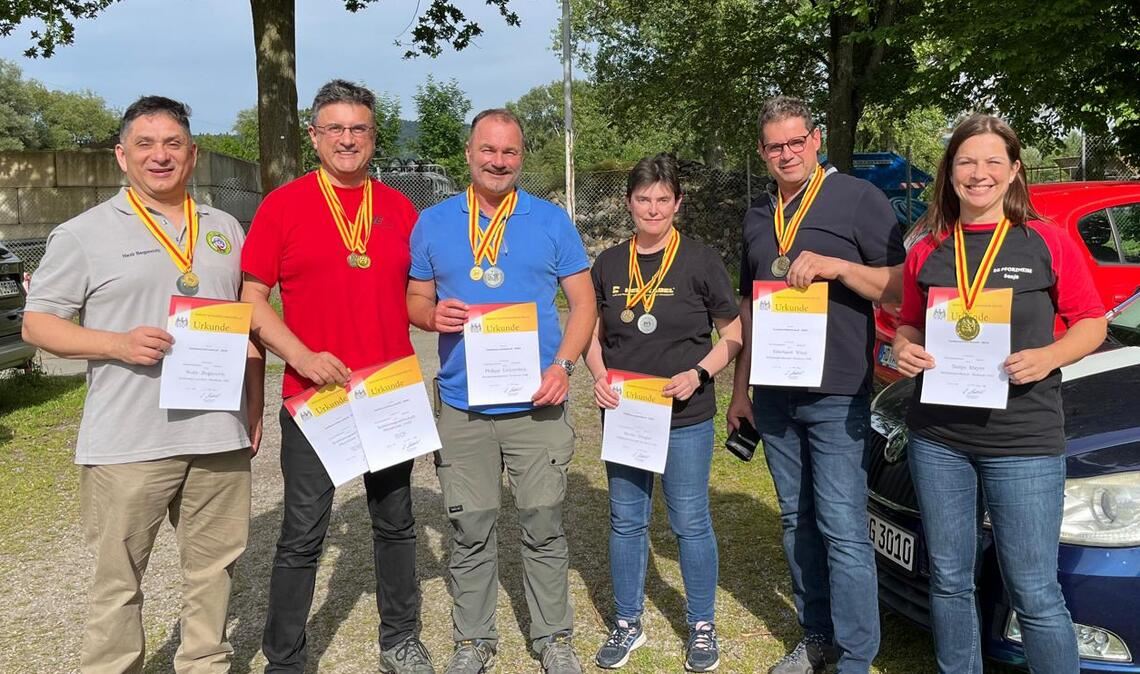 Aktiv bei den Landesmeisterschaften: Nezir Beganovic, Emil Treuer, Philipp Lichtenfels, Meike Dingler, Eberhard Wind und Sonja Mayer (v.li.). Es fehlt Ullrich Kubiza.