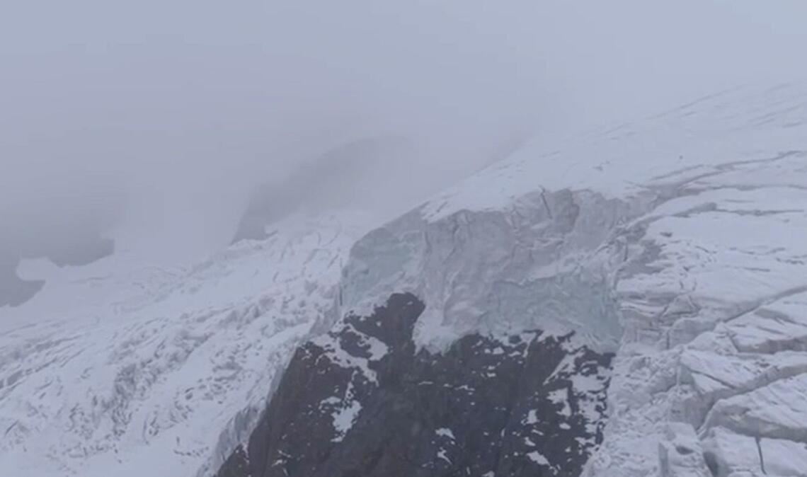 Aktuell herrscht in der Gegend hohe Lawinengefahr.