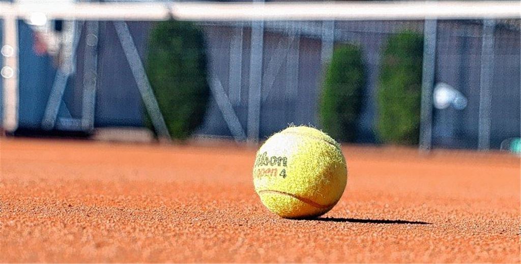 Rollt der gelbe Filzball bald wieder?