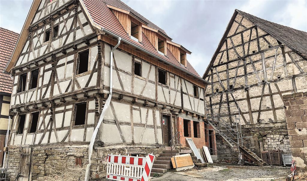 Aktuelles Beispiel für Sanierungen: das Gebäude Herzenbühlstraße 3. Die Ursprünge des Kulturdenkmals reichen bis ins Jahr 1608 zurück. Foto: Bächle