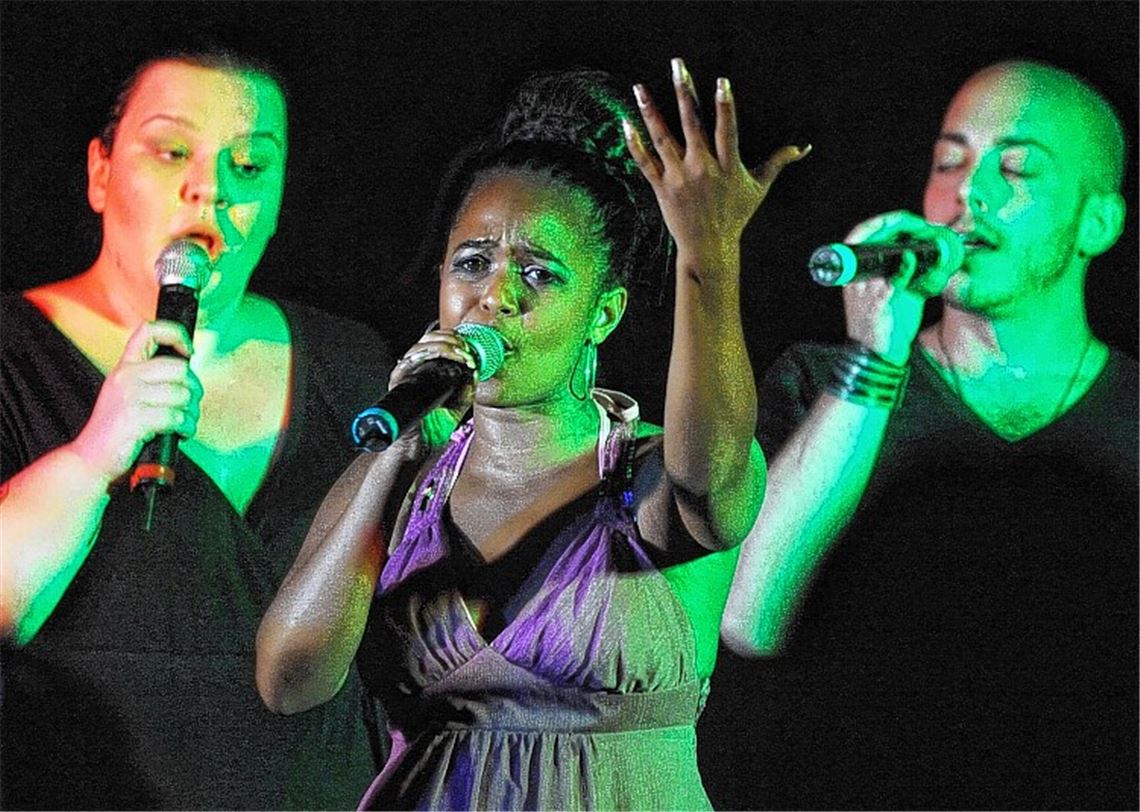 Akzente setzen Nina Kutschera, Miss Kavila und Andy Hermes (v.li.) im Maulbronner Musicpark live.