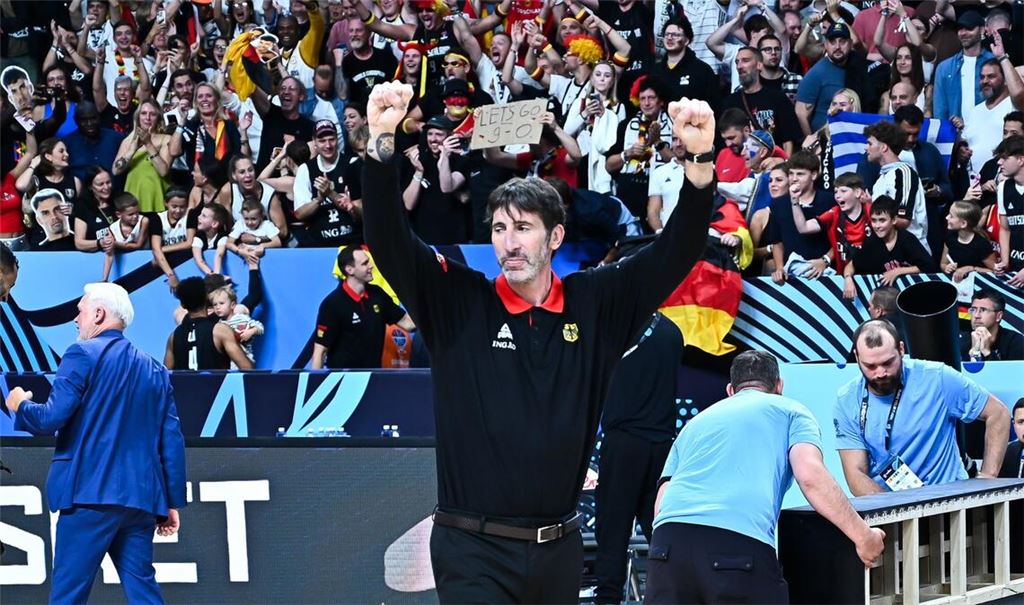 Alex Mumbru muss erneut ins Krankenhaus.