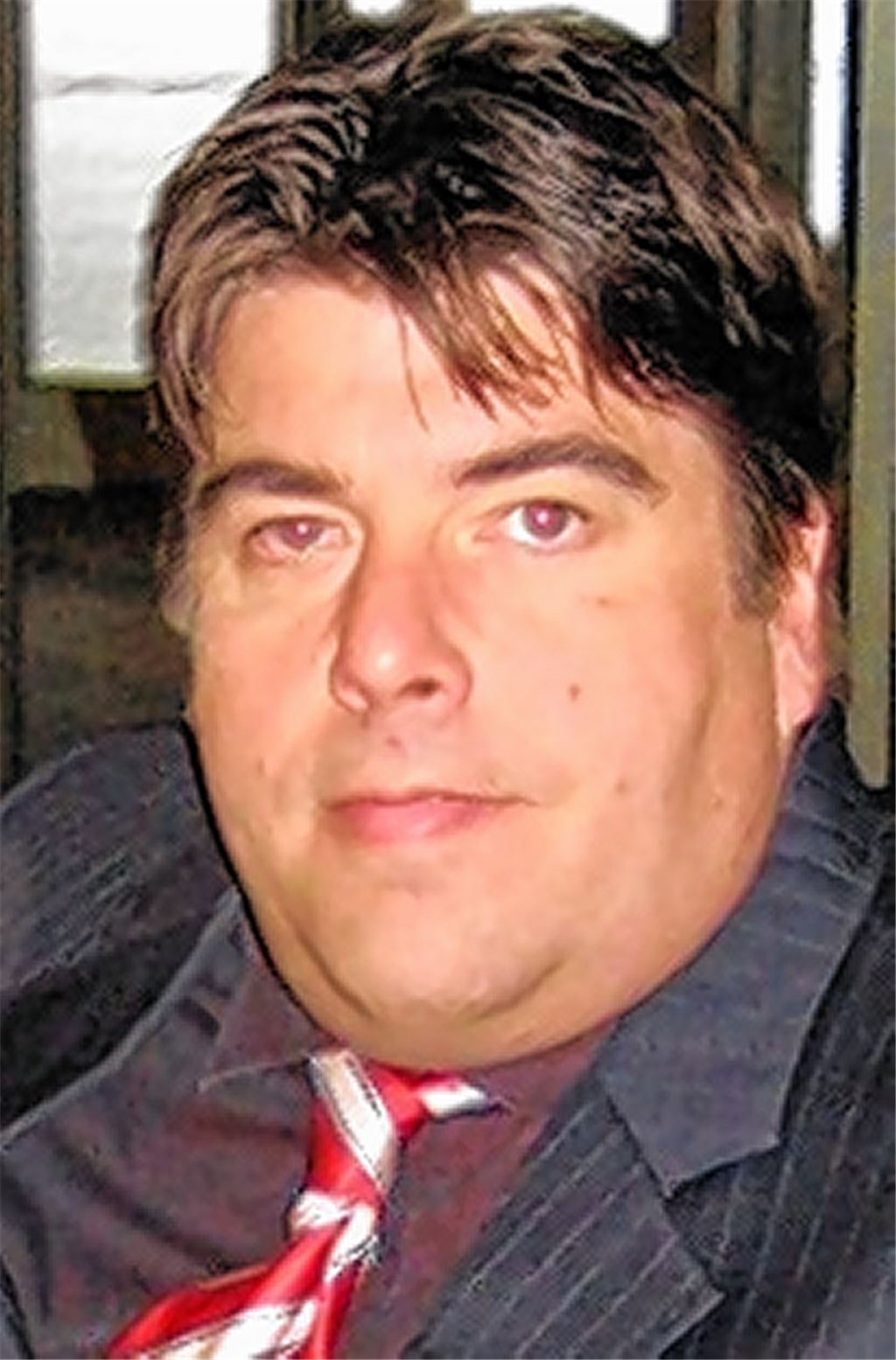 Alexander Lang hofft, ein Gebäude der ehemaligen Ziegelei erhalten zu können.