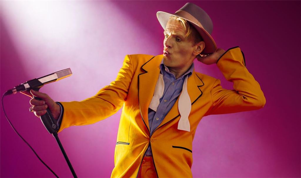 Alexander Scheer tritt nicht mit David Bowies Liedern in Stuttgart auf.