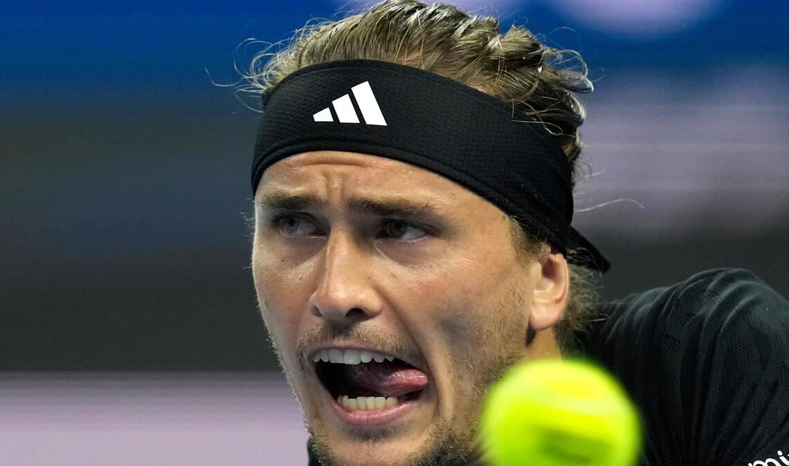 Alexander Zverev gewinnt souverän gegen den Italiener Lorenzo Sonego.