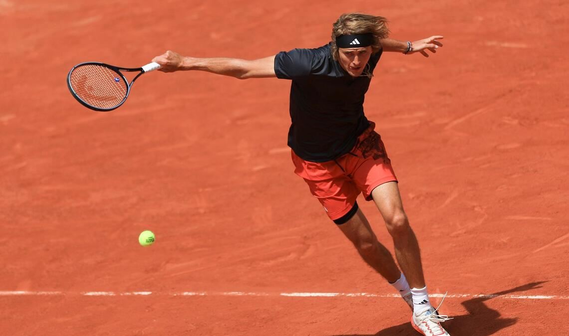 Alexander Zverev ist souverän in die French Open gestartet.
