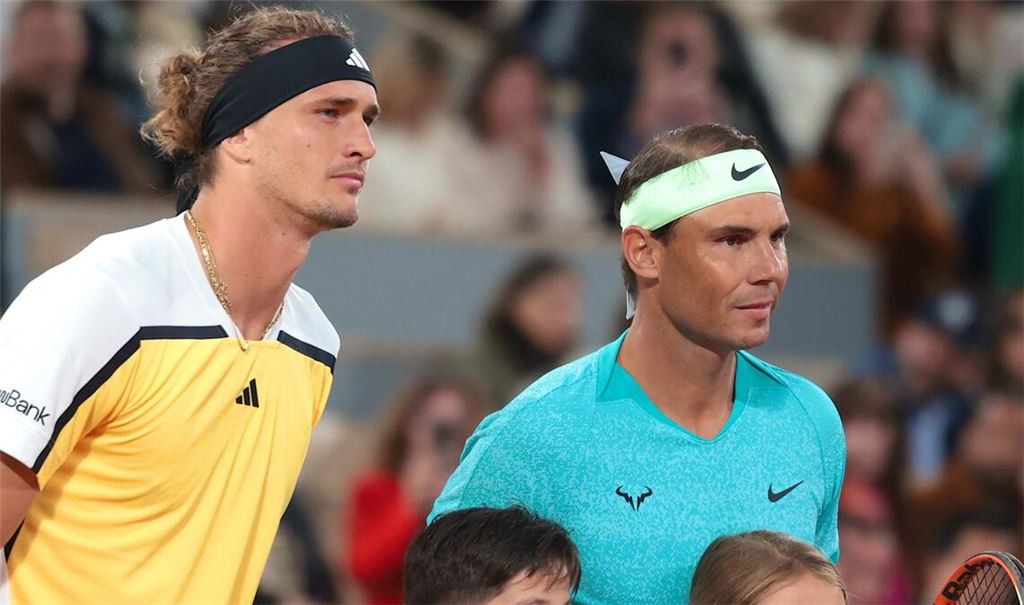 Alexander Zverev (l) trainierte zuletzt in der Nadal-Akademie auf Mallorca.
