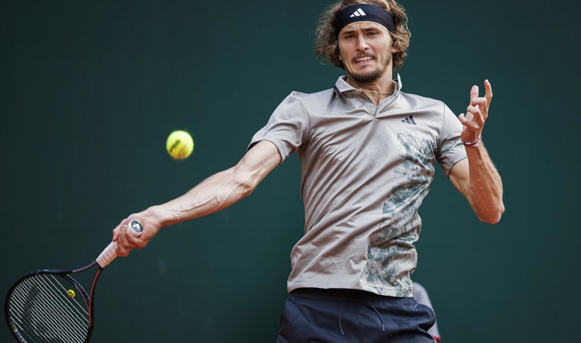 Alexander Zverev schlägt nächste Woche in Pars auf.