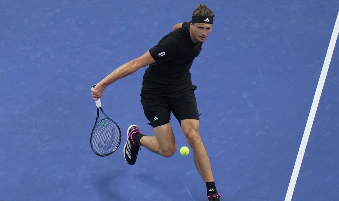 Alexander Zverev verliert erneut gegen Daniil Medwedew.