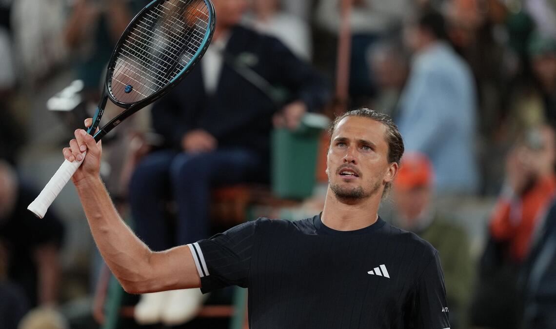 Alexander Zverev will auch im Halbfinale der French Open jubeln.