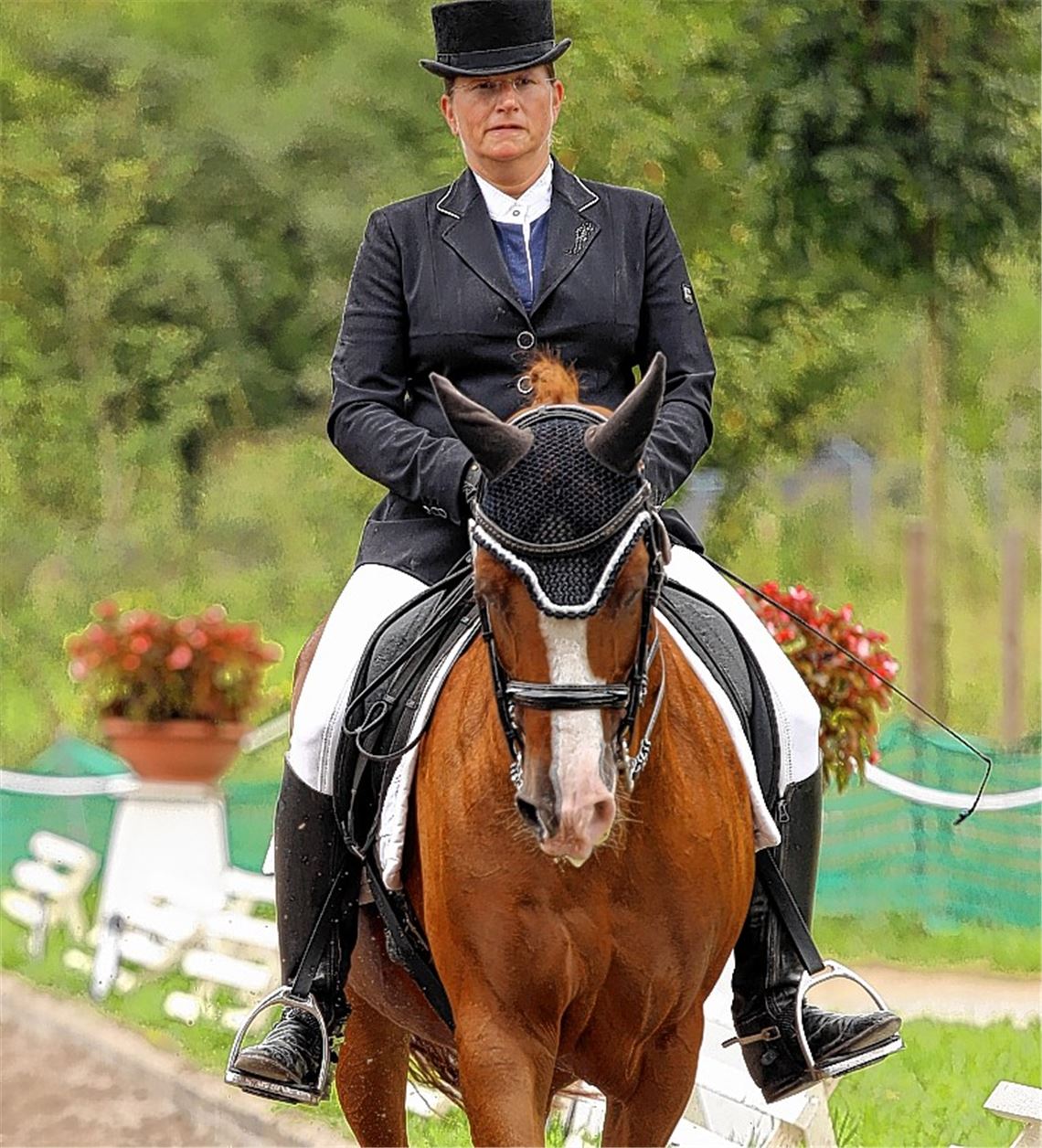 Alexandra Pfeil strebt einen Sieg in der L-Dressur mit Kandare an. Archivfoto: Faulhaber
