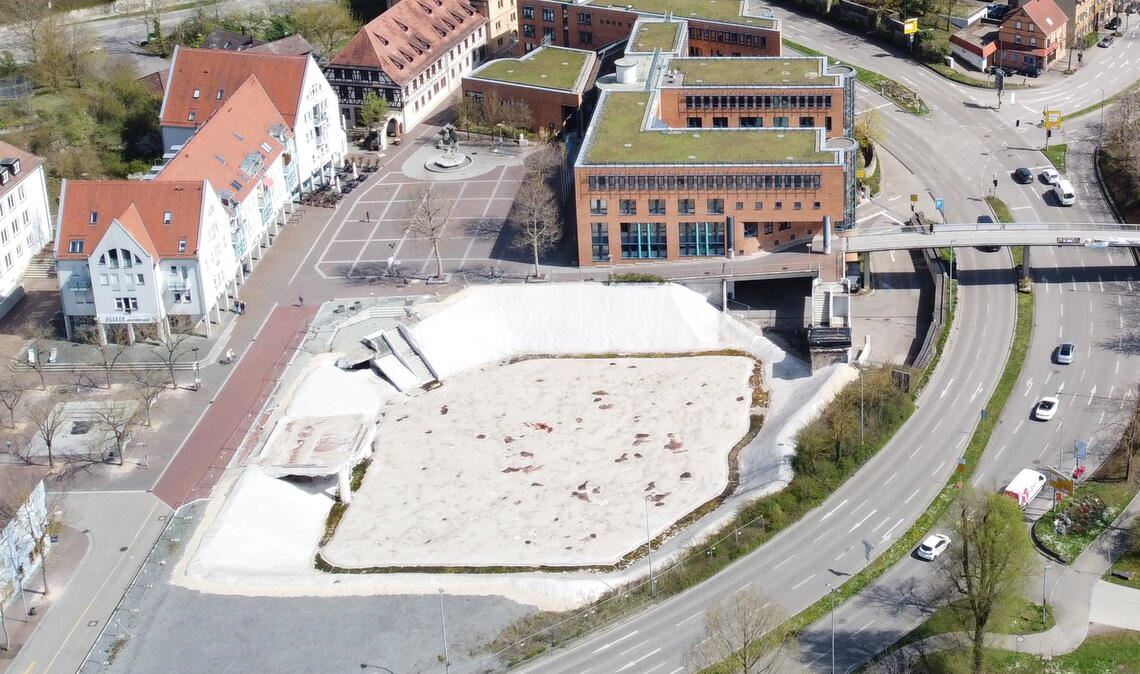 Als „Schandfleck“ bezeichnet die SPD-Fraktion das „Mühlehof-Loch“. Foto: Archiv