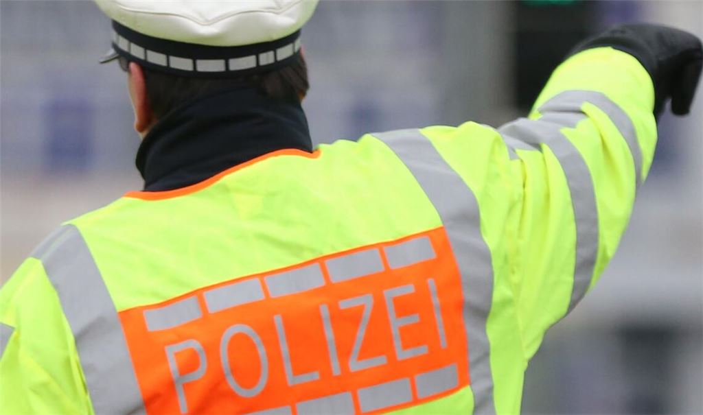 Als ein 52-Jähriger heranfuhr, sollte dieser aufgrund von technischen Mängeln an seinem Rad kontrolliert werden. Anstatt die Anhaltezeichen zu befolgen, trat der 52-Jährige kräftig in die Pedale. Symbolbild: Huber