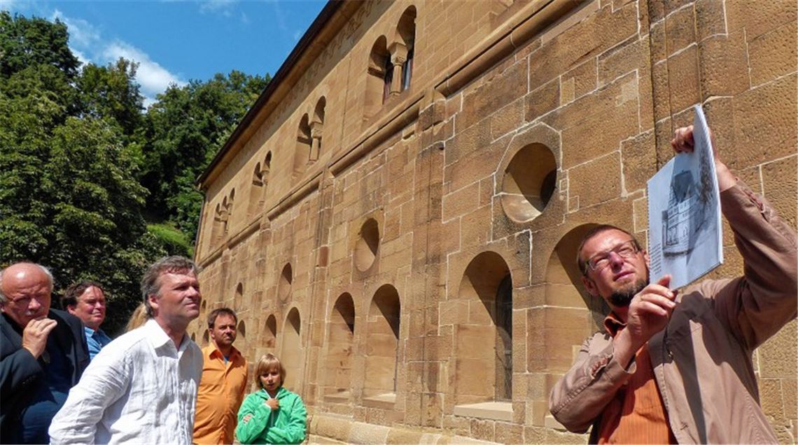 Alte Zeichnungen zeigen: Hier stand früher ein Küchengebäude, das dem Laienrefektorium angegliedert war. Fotos: Roth