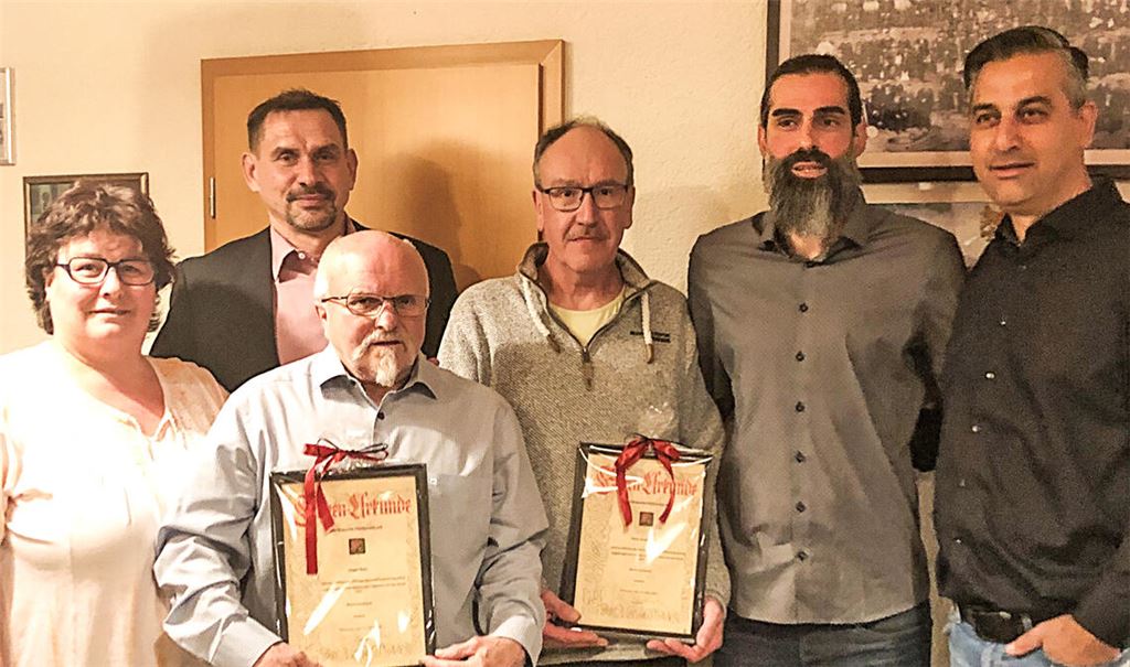 Alter und neuer Vorstand: Bettina Blutbacher, Stefan Röse, Jürgen Banz, Hans-Jürgen Bürk, Robert Demirdag und Osman Bütün (v.li.).