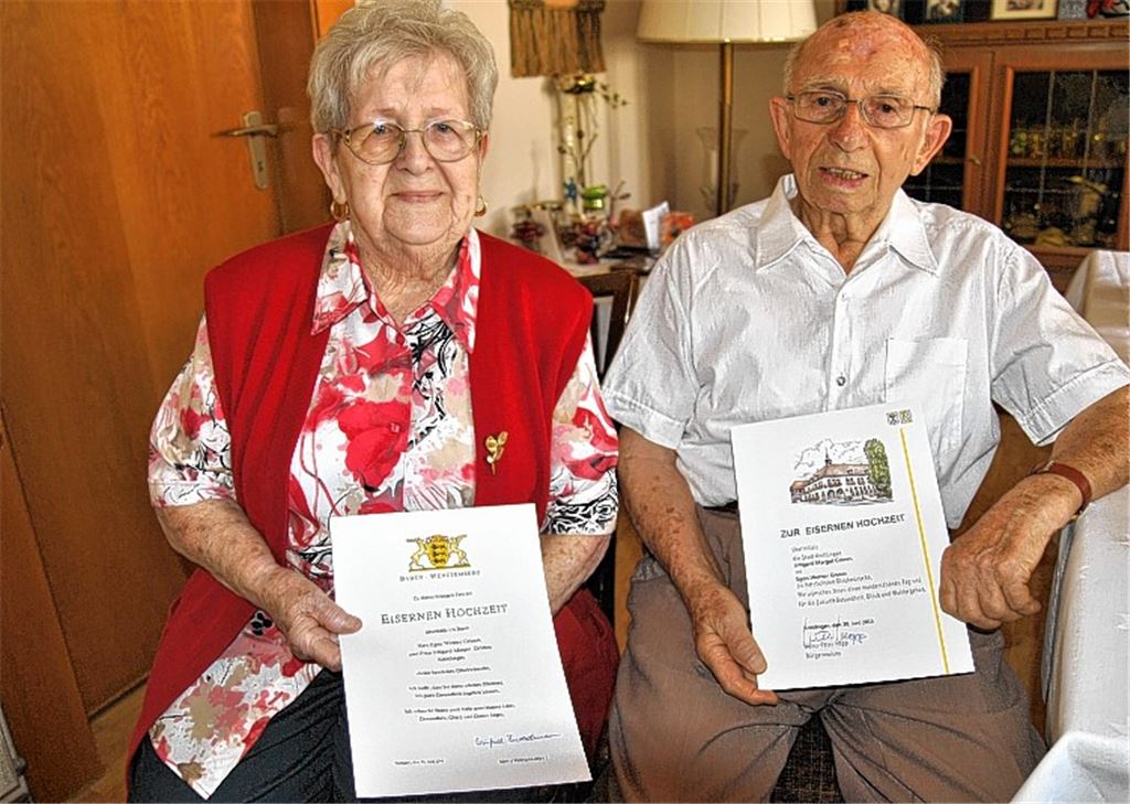 Am Dienstag haben Irmgard und Egon Grimm eiserne Hochzeit gefeiert. Foto: Haller