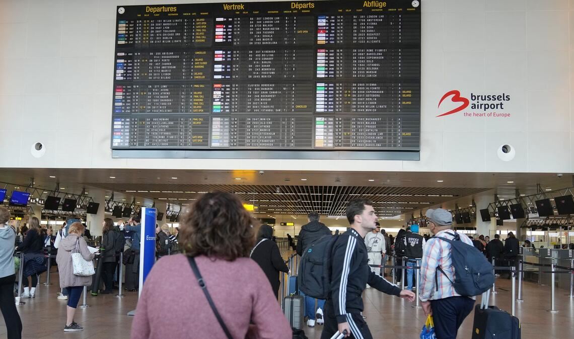 Am Dienstagabend kam der Flugbetrieb am Brüsseler Flughafen wegen Drohnen zweimal zum Erliegen.