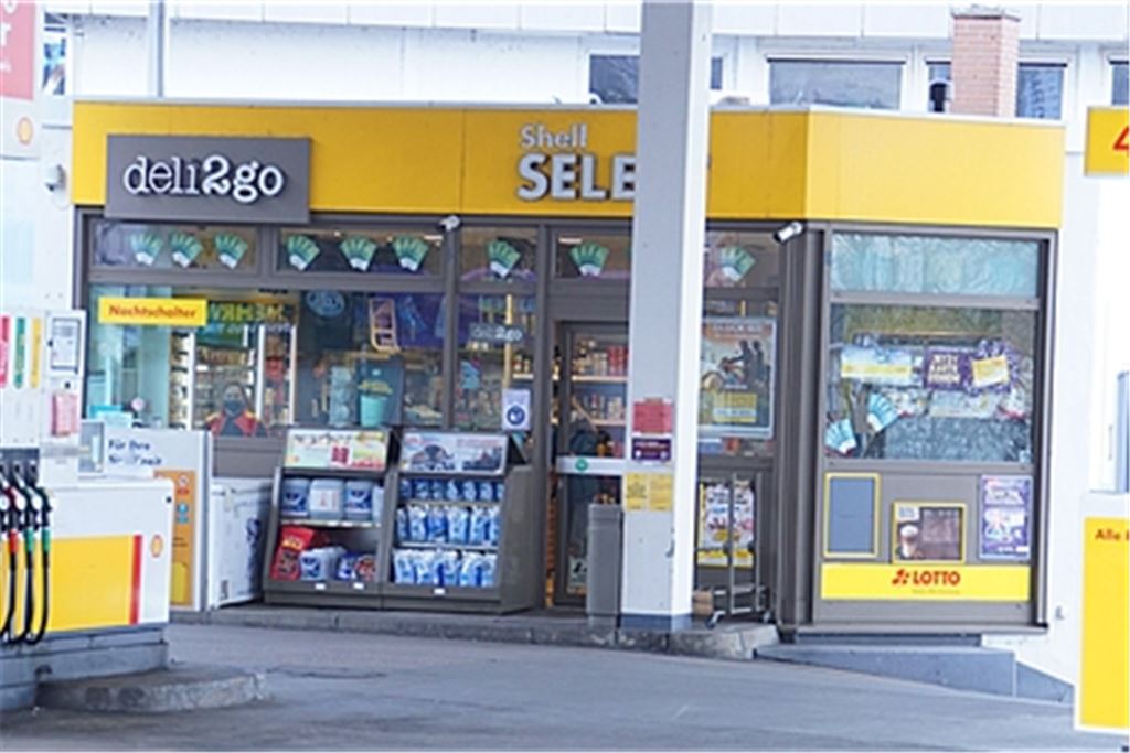 Am Dienstagmorgen ereignete sich in einer Tankstelle auf der Wilferdinger Höhe der erste von zwei Raubüberfällen, die ein Mann später gestehen sollte. Foto: Archiv