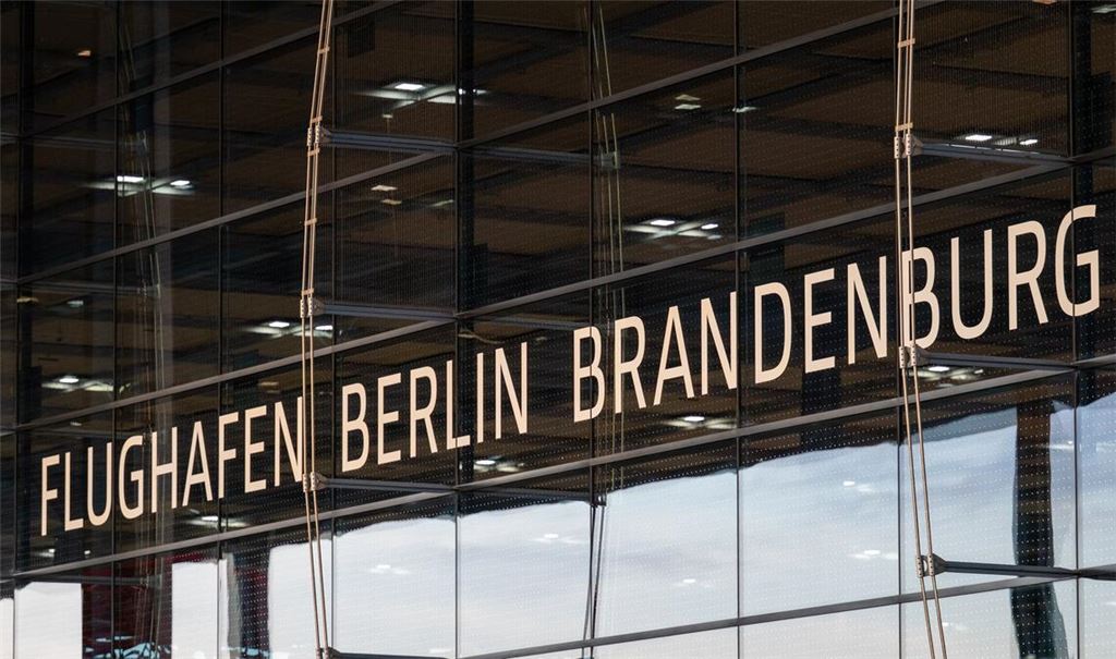 Am Flughafen BER starteten und landeten eine halbe Stunde lang keine Maschinen. (Archivbild)