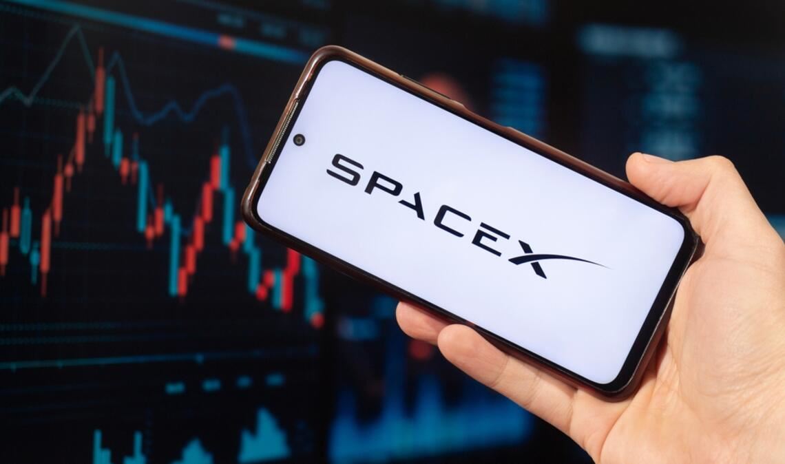 Am Freitag, dem 12. Juni 2026 steht der größte Börsengang in der Geschichte bevor. SpaceX mit einer Bewertung von 1,75 Billionen Dollar. So können deutsche Privatanleger einsteigen.