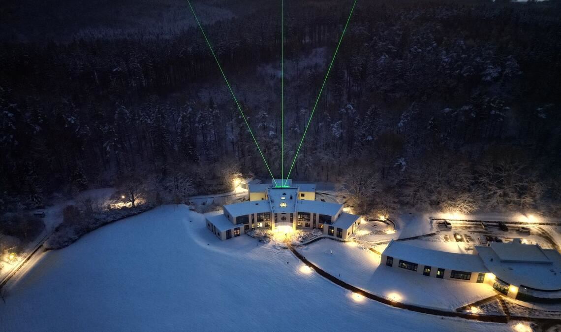 Am Leibniz-Institut für Atmosphärenphysik messen drei grüne Laser Wind und Temperaturen in der Stratosphäre und Mesosphäre.