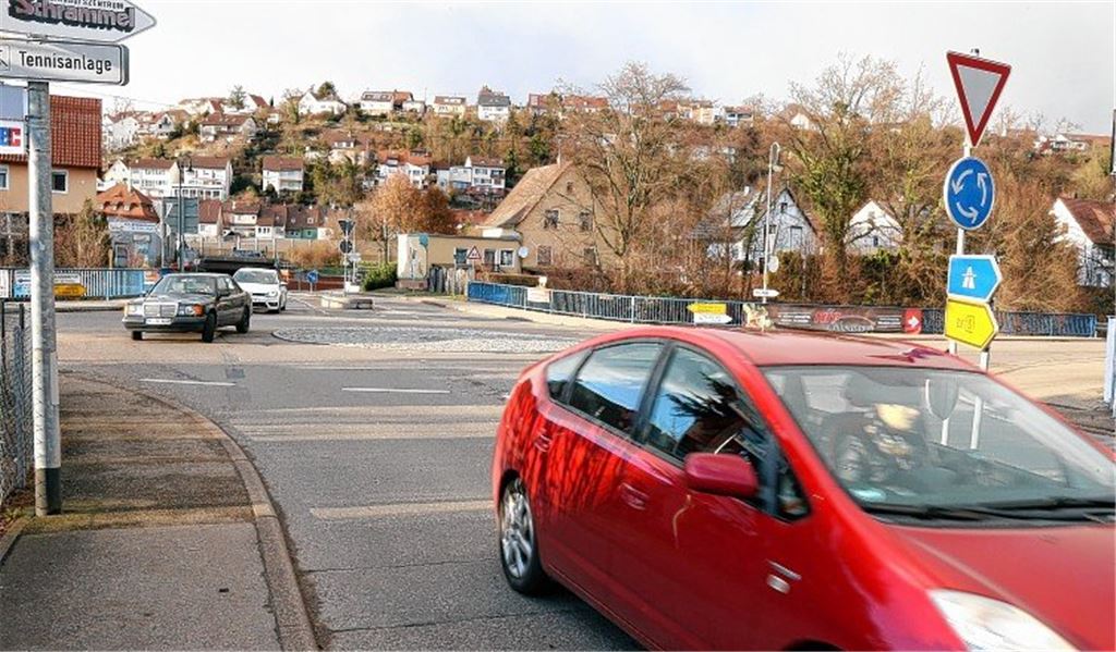 Stadtverwaltung hält Minikreisel für sicher