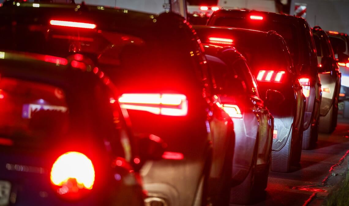 Am Mittwochmorgen brauchten Autofahrer auf der A8 bei Pforzheim Geduld (Symbolbild).