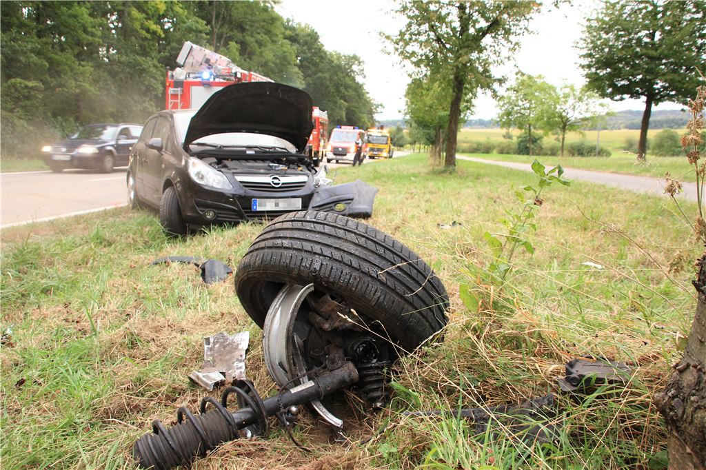 910_0008_115396_mar_Unfall_Sternenfels_6_