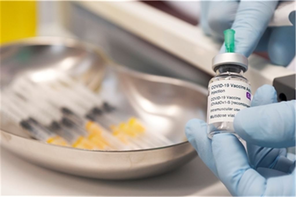 Am Samstag, 11. Dezember, soll im Pforzheimer CongressCentrum von 0 bis 24 Uhr geimpft werden. Symbolbild: Fotomoment