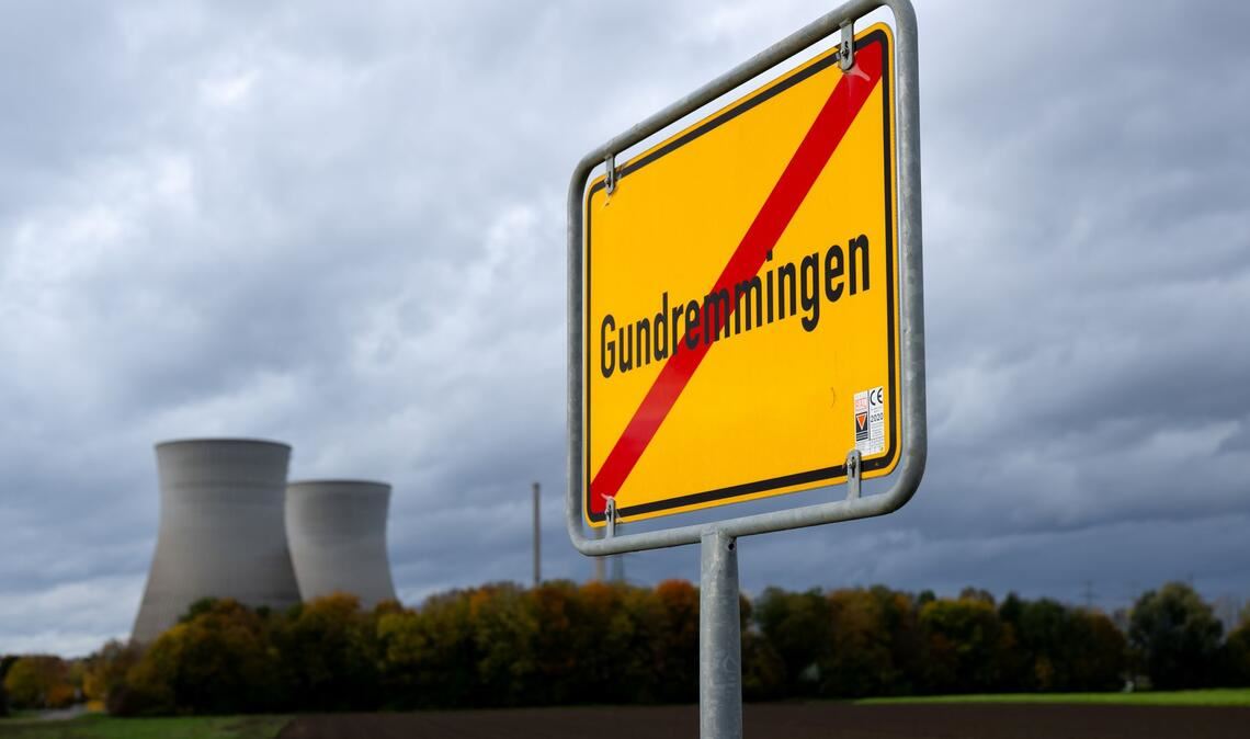 Am Samstag war es so weit: Die beiden Kühltürme fielen. (Archivbild)