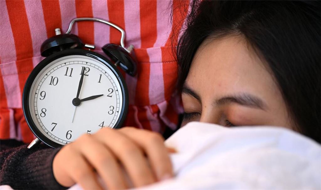 Am Sonntag (29.3.) werden die Uhren vorgestellt, die Sommerzeit beginnt. (Symbolbild)